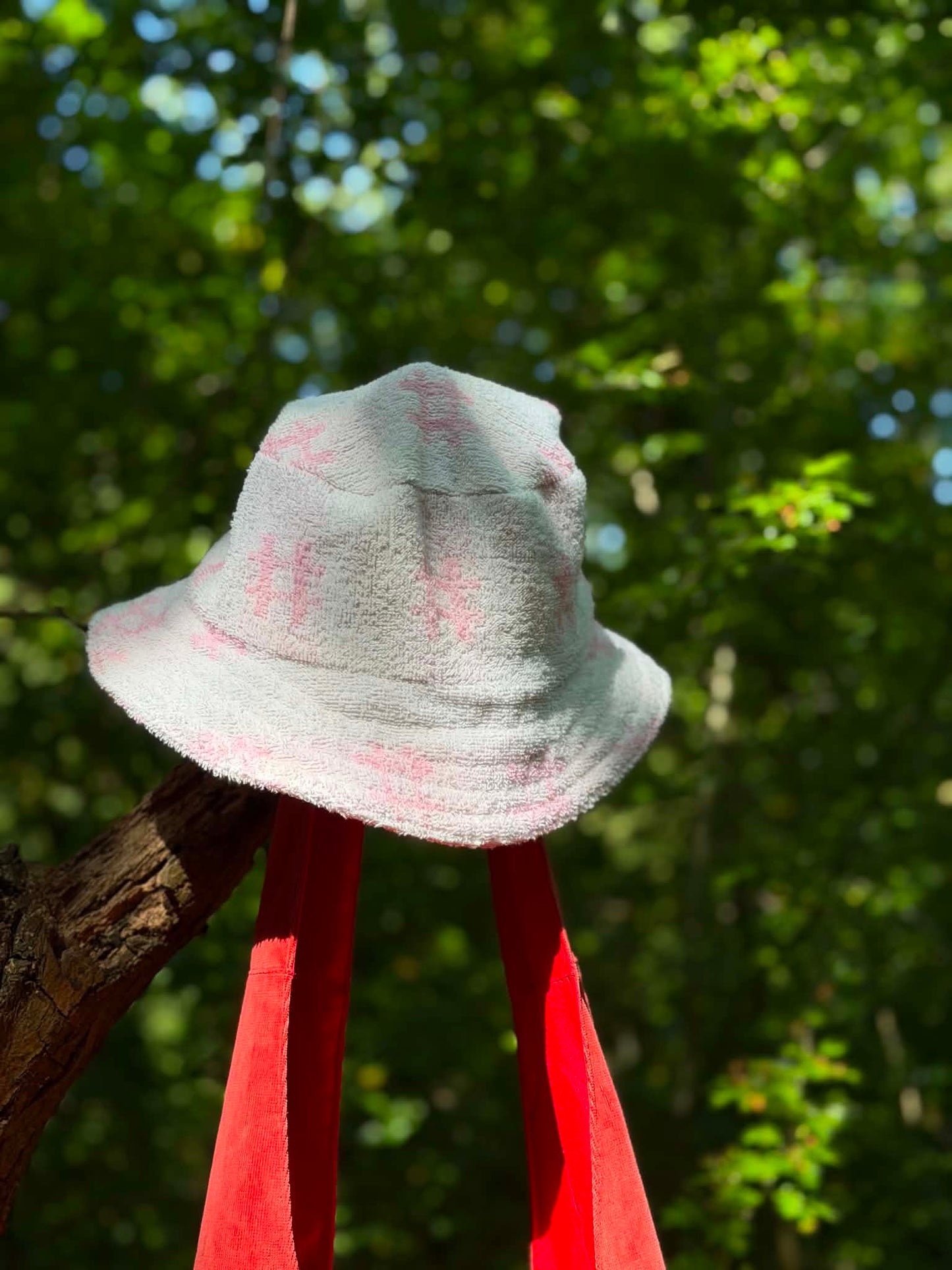 Reversible Terry Cloth Bucket Hat – Handmade from Upcycled Towel, One of a Kind - HandmadeSewingAnna's