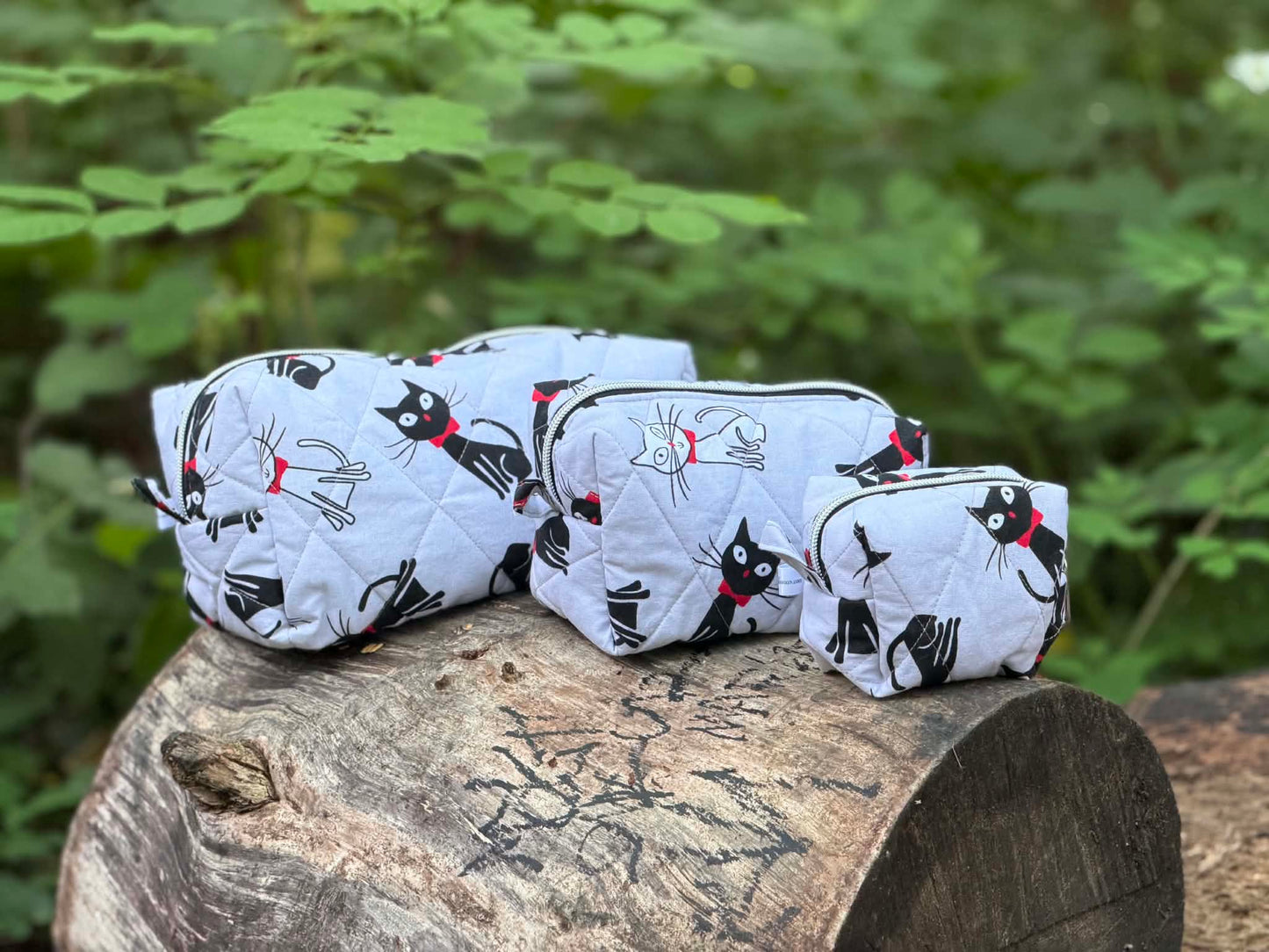 Set of 3 Cotton Pouches - Travel Organizer for Cosmetics & Essentials